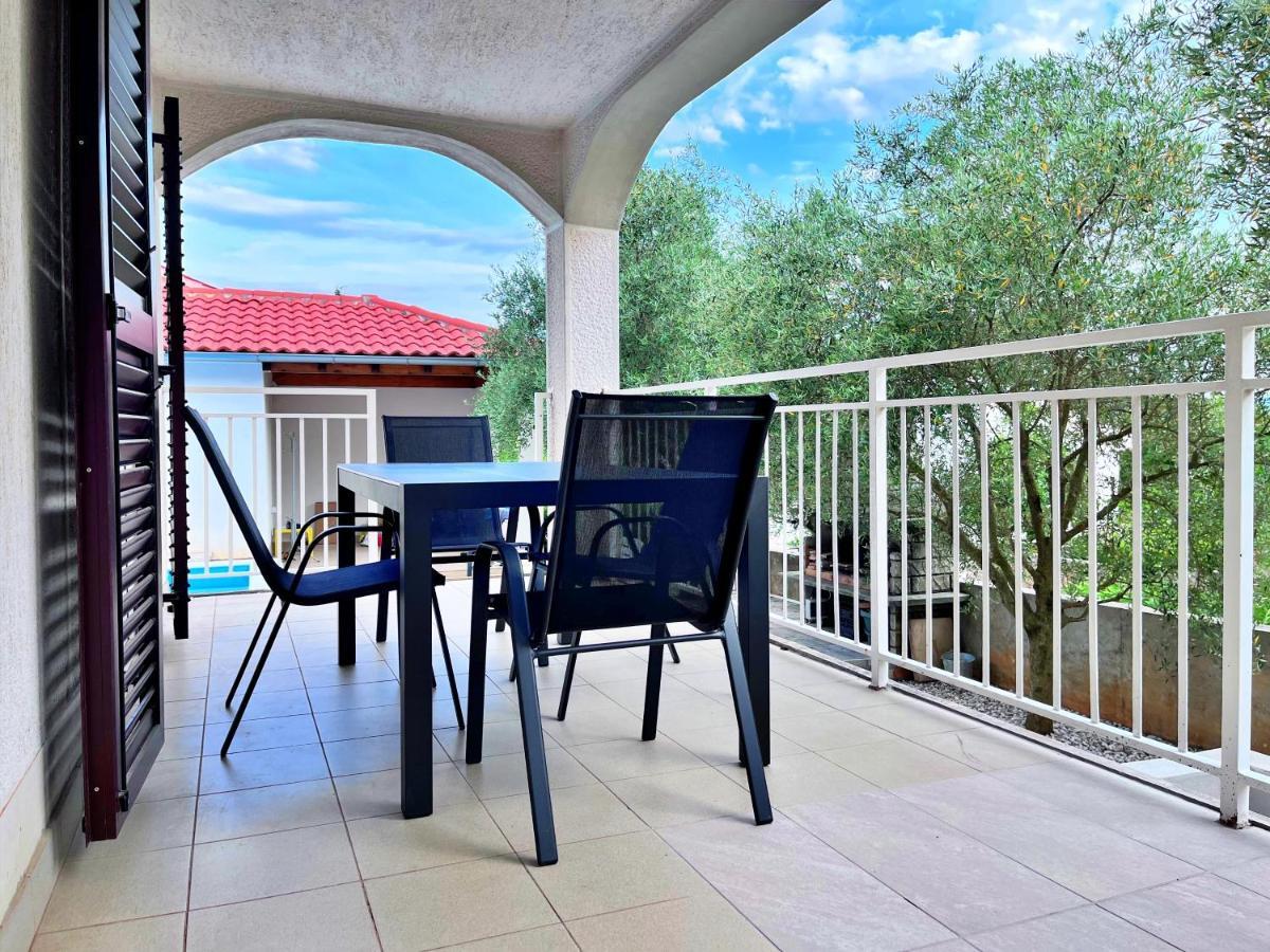 Adria Holiday Home Pinezići Dış mekan fotoğraf