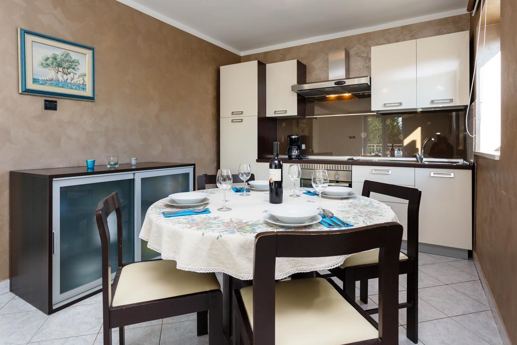 Adria Holiday Home Pinezići Dış mekan fotoğraf